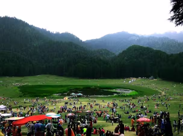 Scène du Parc en pleine nature avec public